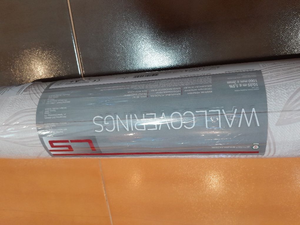 Продам рулон обоїв шпалерів 1,06