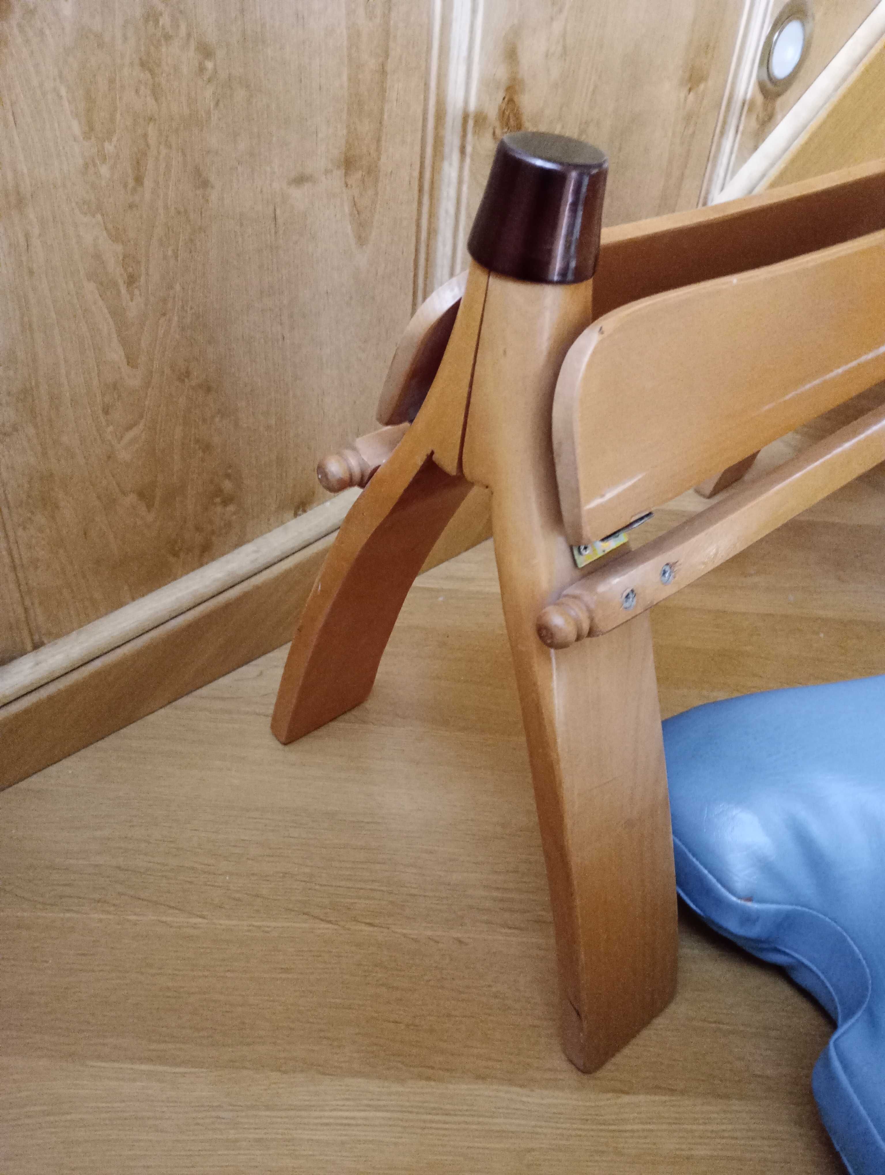 Koziołek, podnóżek, sofa niebieski