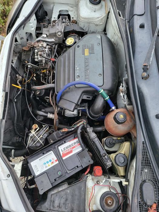 Сімейний або для роботи автомобіль