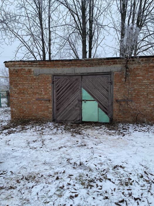 Комерційне приміщення 128м2 + гараж. 16 кВт, газ, вода. Ділянка 26 сот