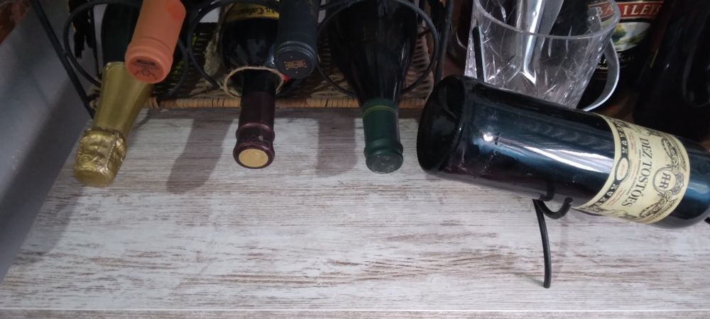 Mesa de apoio totalmente restaurada.