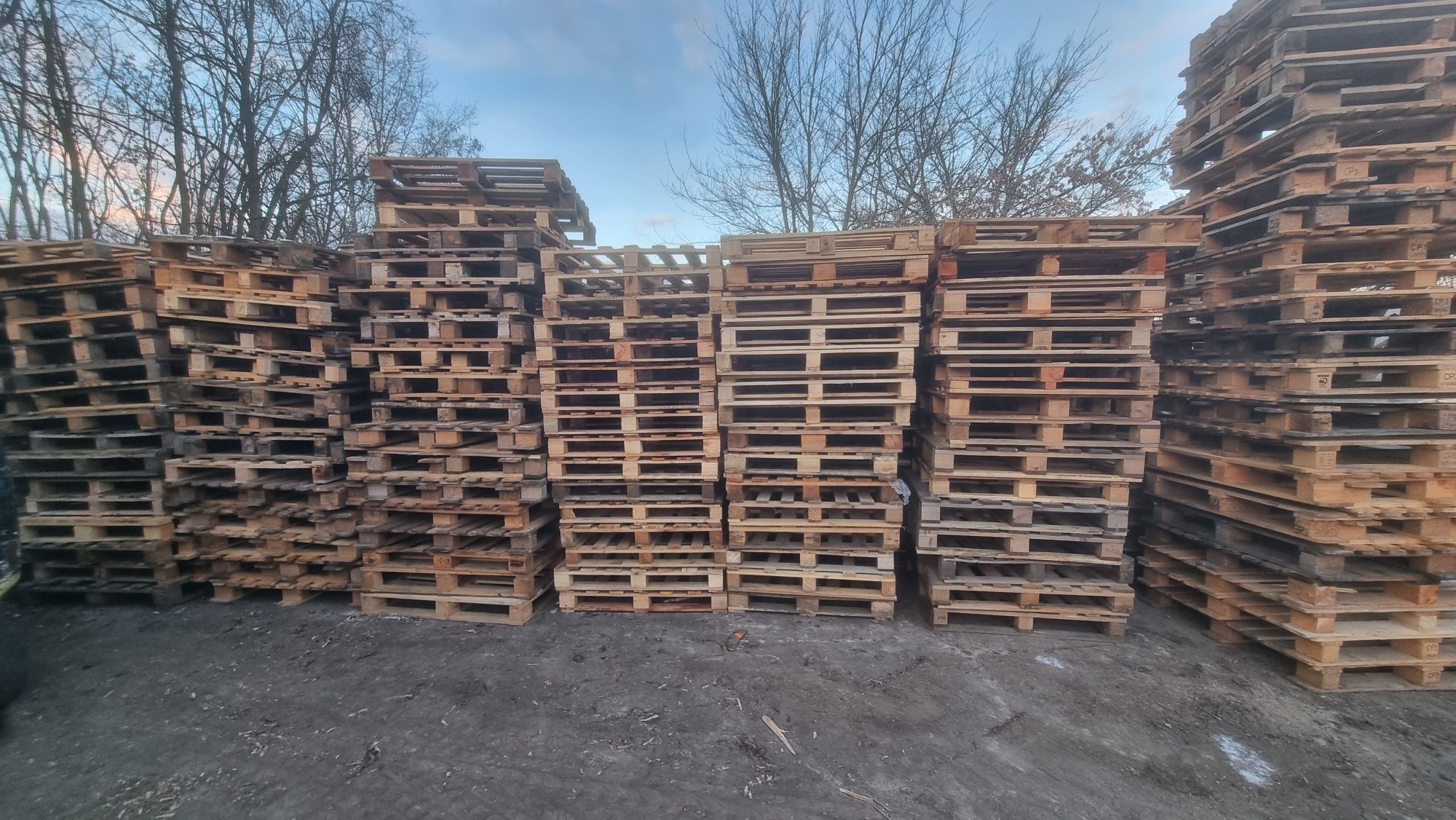 sprzedam palety 100x100 i 110x110