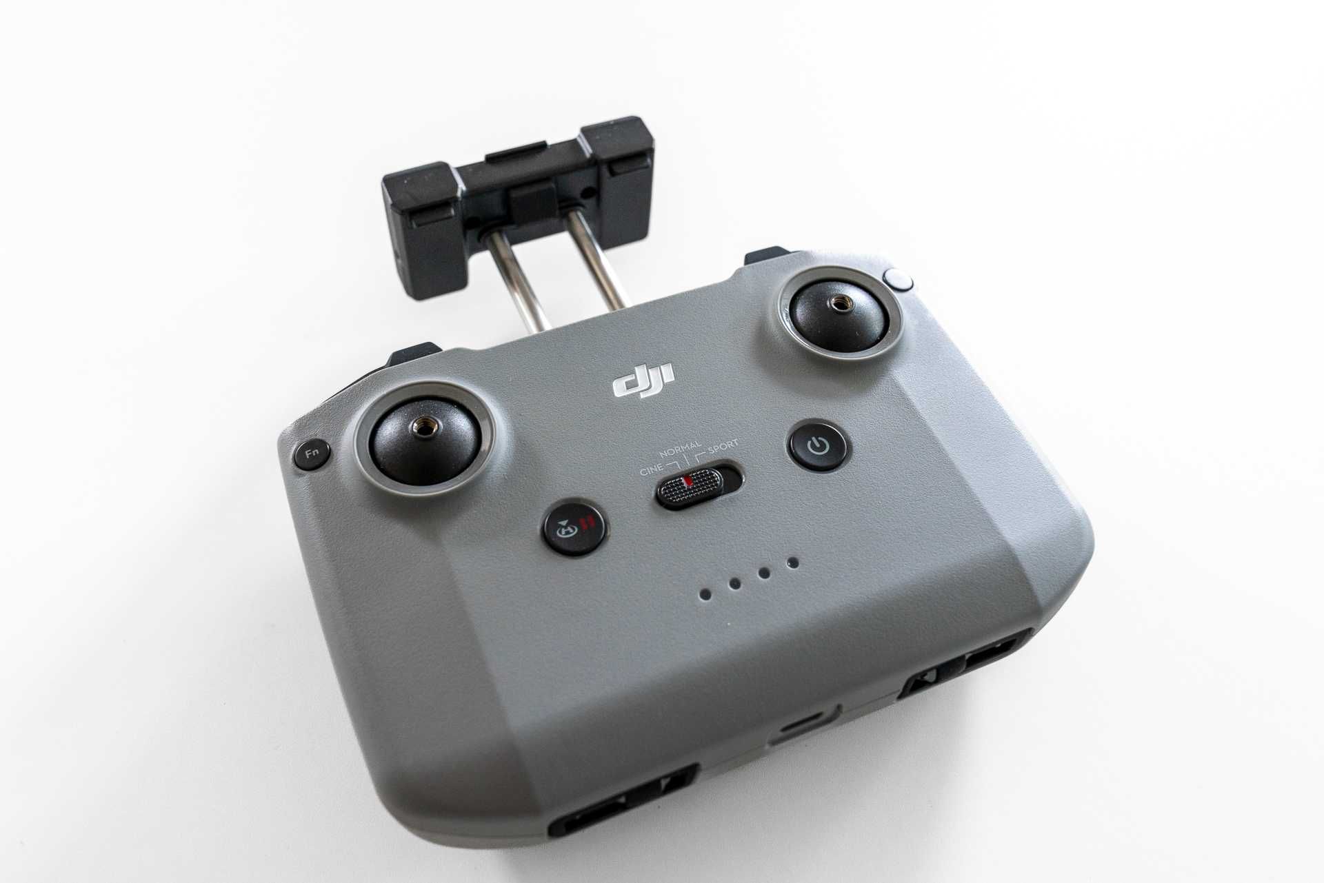 Dron DJI Mavic 3 V2.0 Fly More Combo