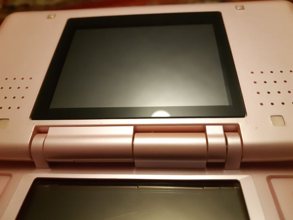 Продам nintendo ds