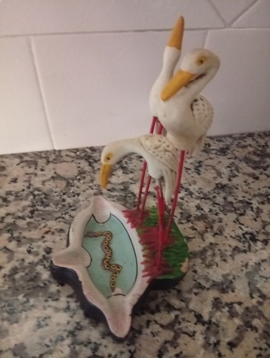Cinzeiro de louça com flamingos. Vintage