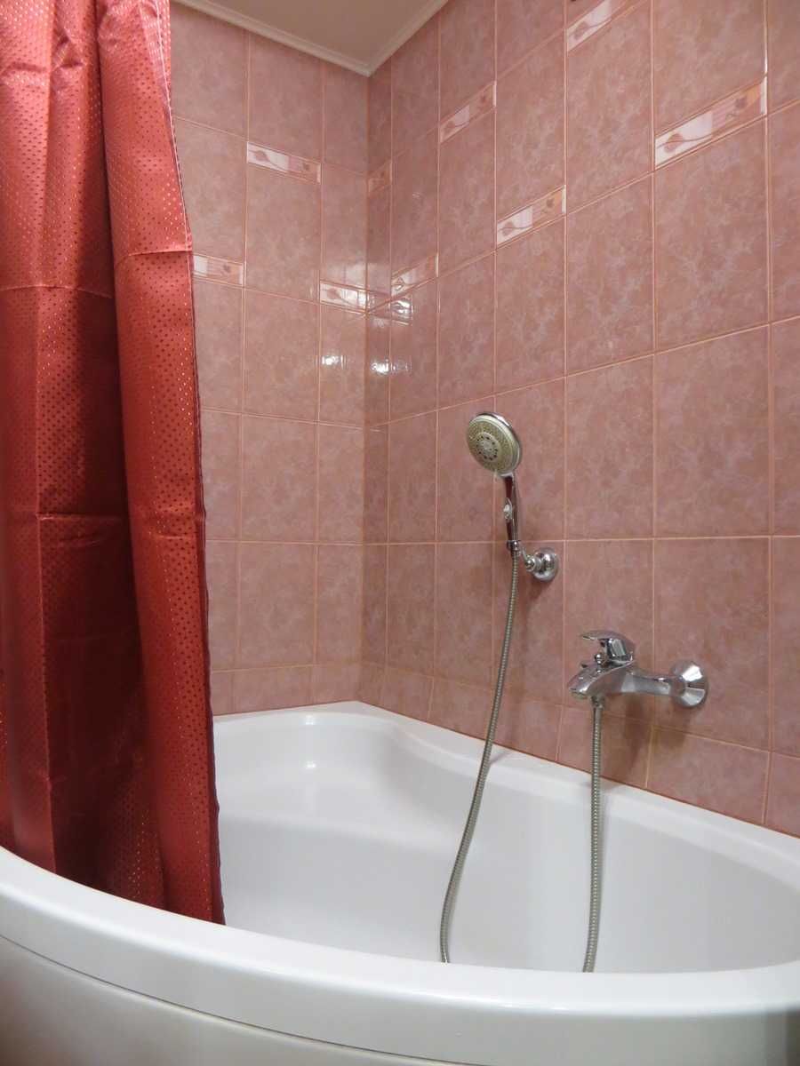 Подобово.  Погодинно.  Оболонь.  "Dream Town".  ТЦ "Oasis" - 2 хв.