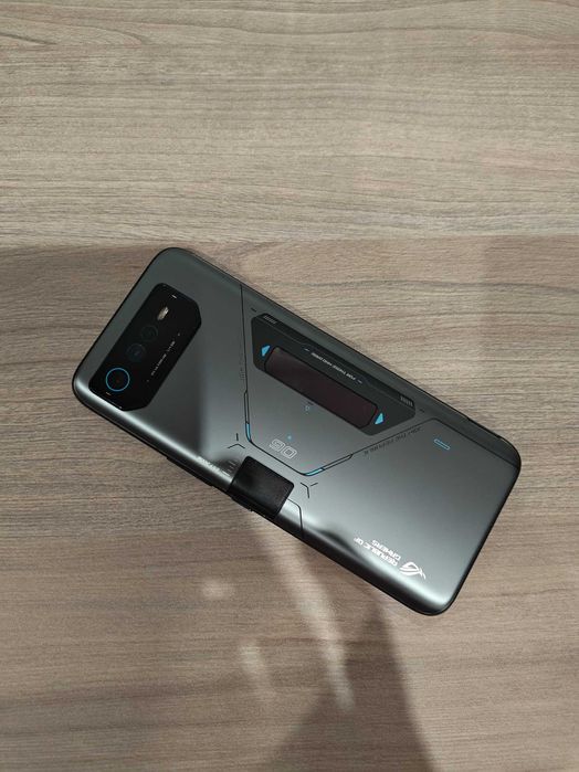 ASUS ROG Phone 6D Ultimate