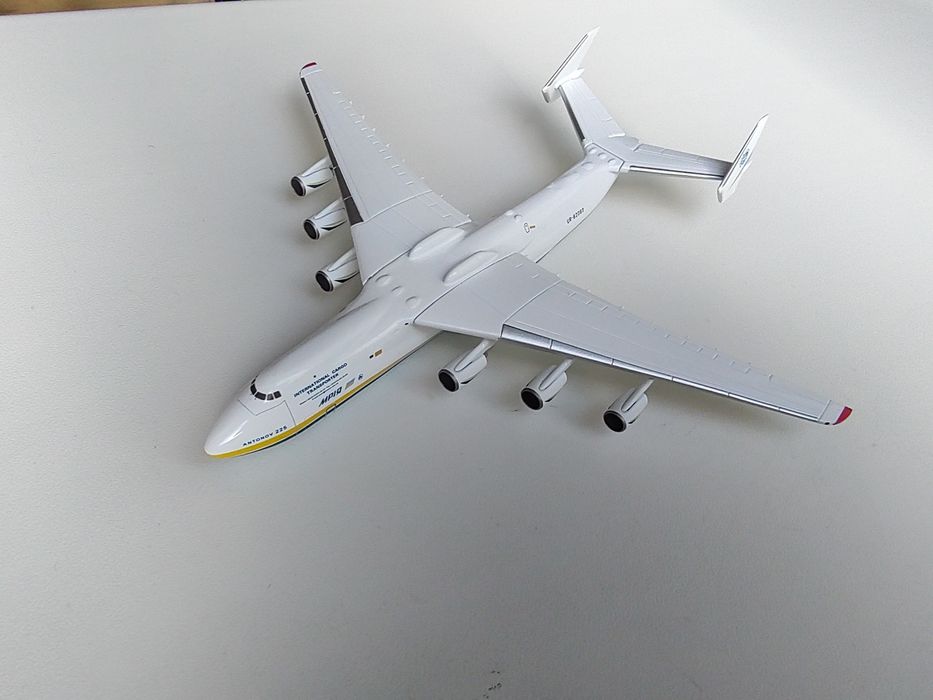 Модель літака, модель самолета АН-225 "Мрія", масштаб 1:500