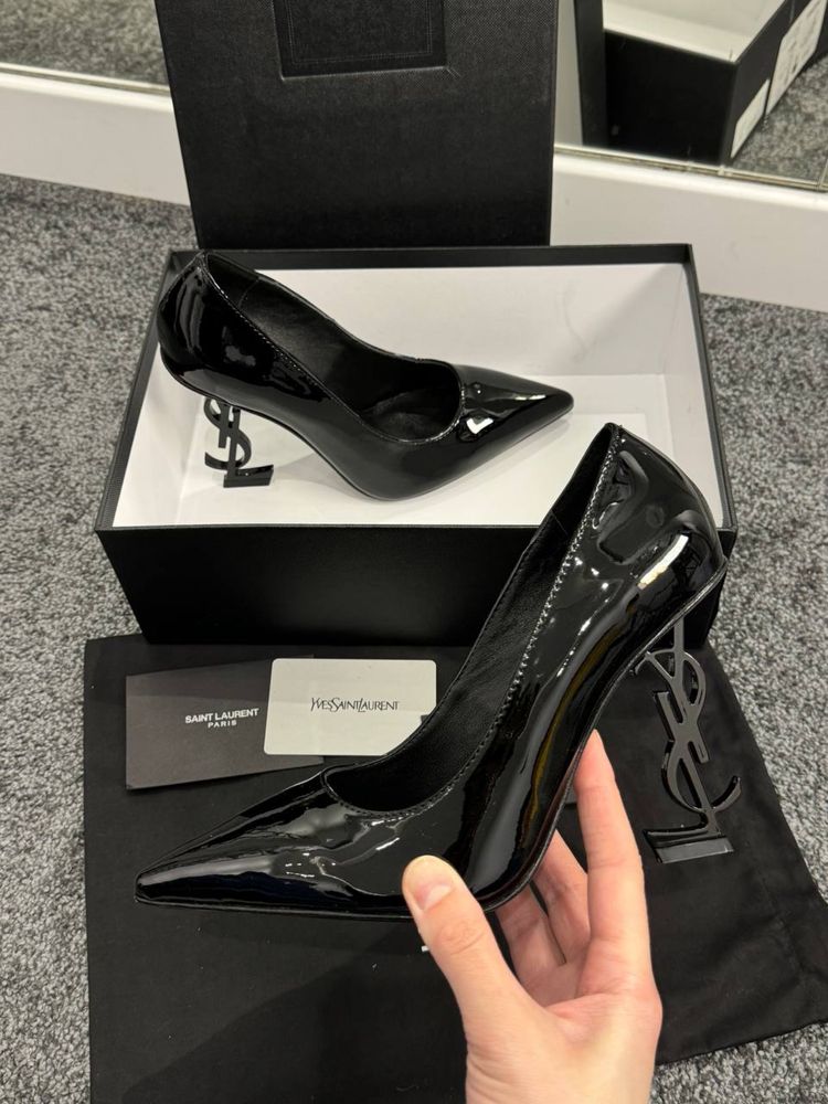 Туфлі чорний лак/шкіра YSL