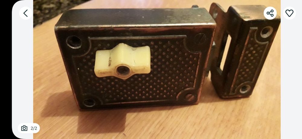 Продам Замок Отличного качества Почти Новый.