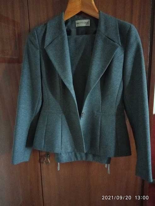 костюм немецкий брючный женский