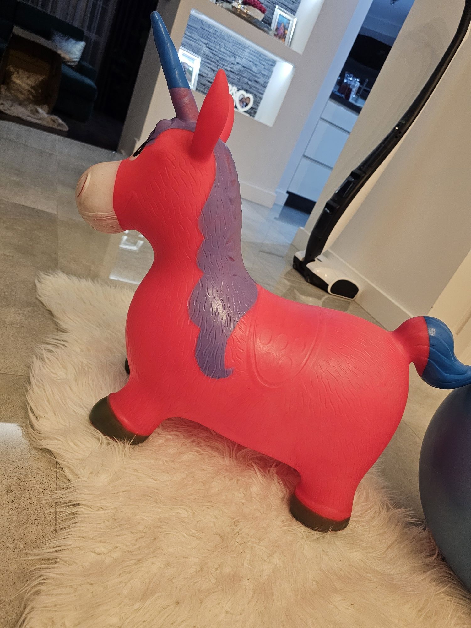 Unicorn jednorozec gumowy
