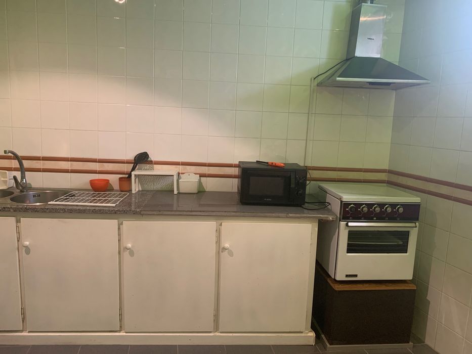 Aluga se T1+1 no centro histórico de Santa Comba Dao