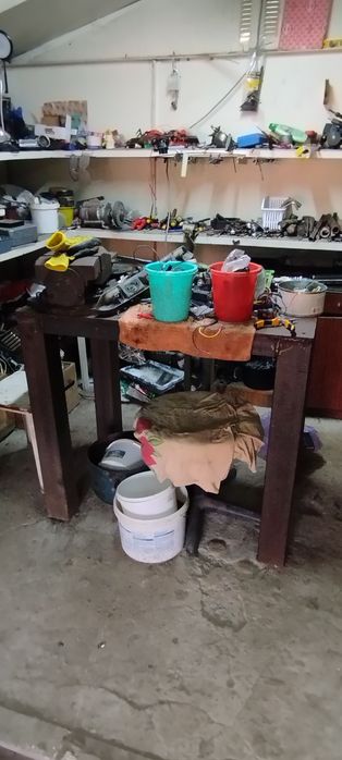 Гараж 30м есть свет