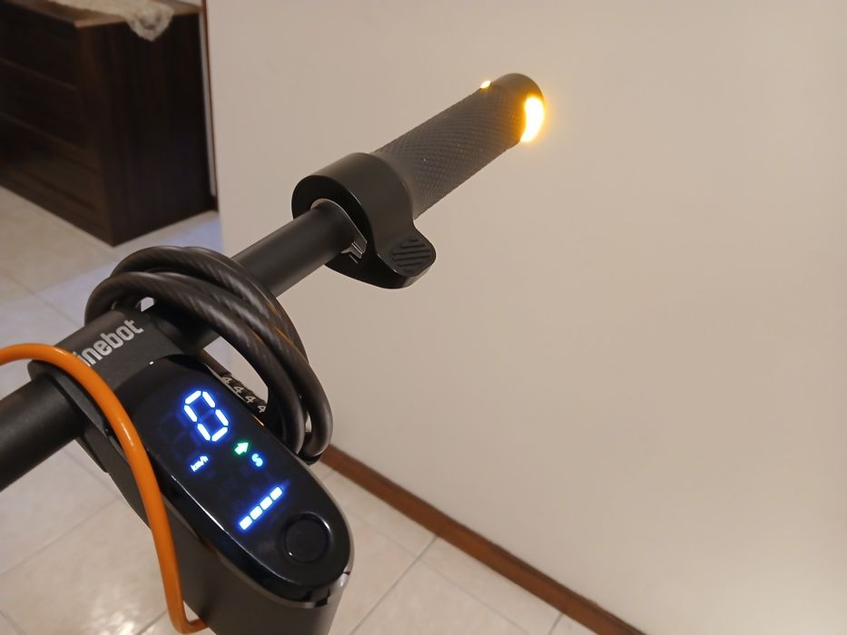 Trotineta elétrico ninebot