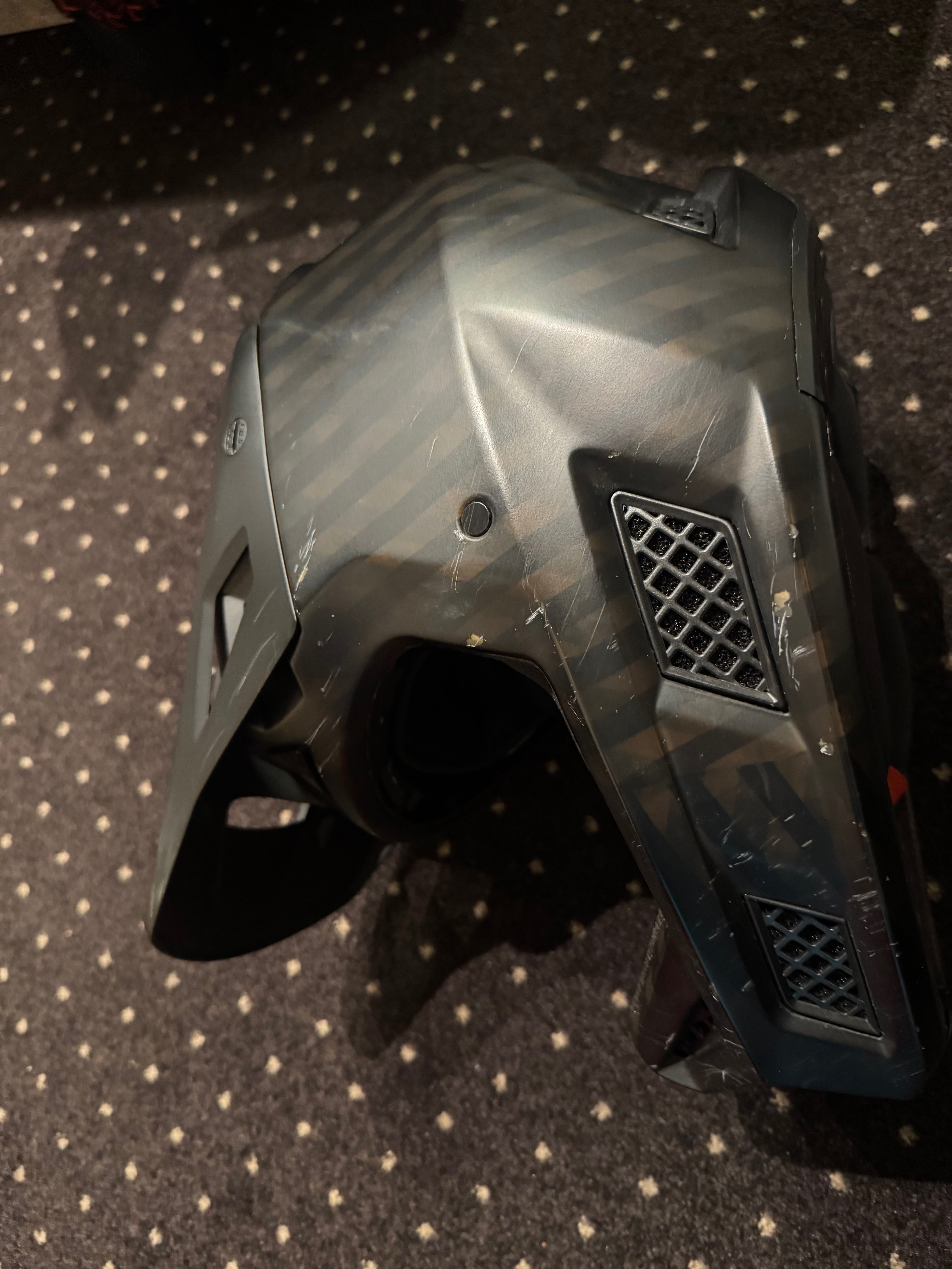 Kask Fox Rampage RPC Pro Carbon MIPS matte carbon