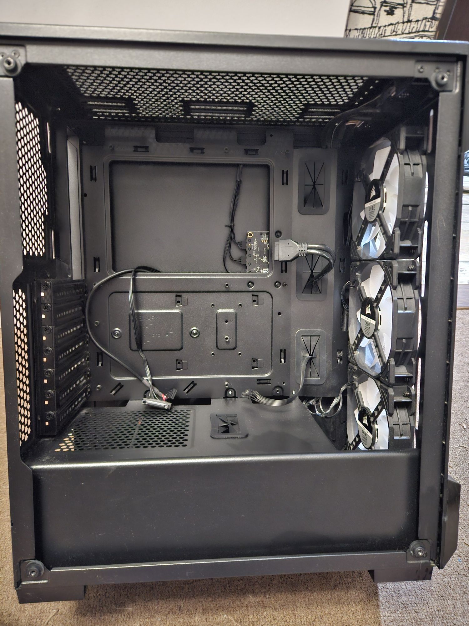 Корпус для пк Corsair  220T RGB Black