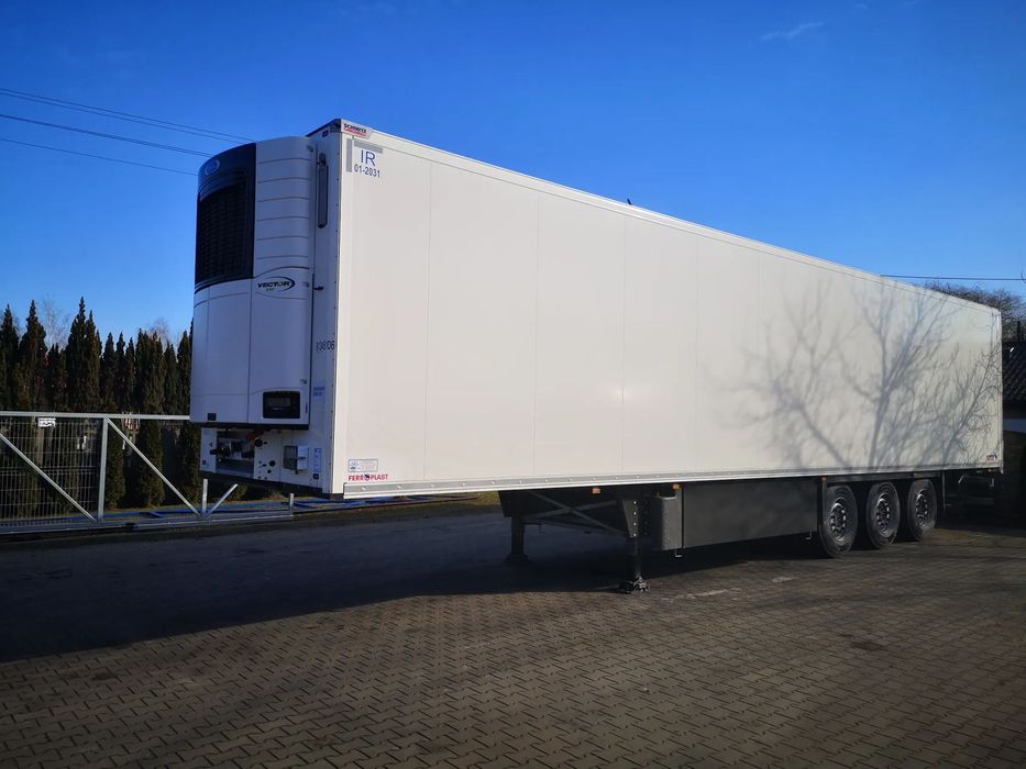 Schmitz Cargobull FERROPLAST V7 SKO 24/L  Nowa naczepa Schmitz Cargobull FERROPLAST Carrier Vector 1550