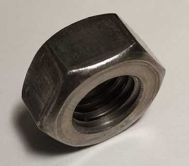 Porcas em aço galvanizado M14 X 2mm - Novas - 2 unidades