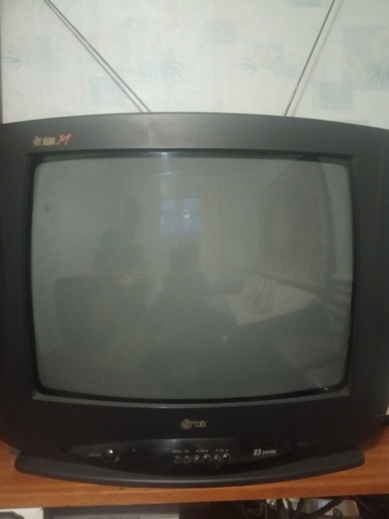 Телевізор LG 21.