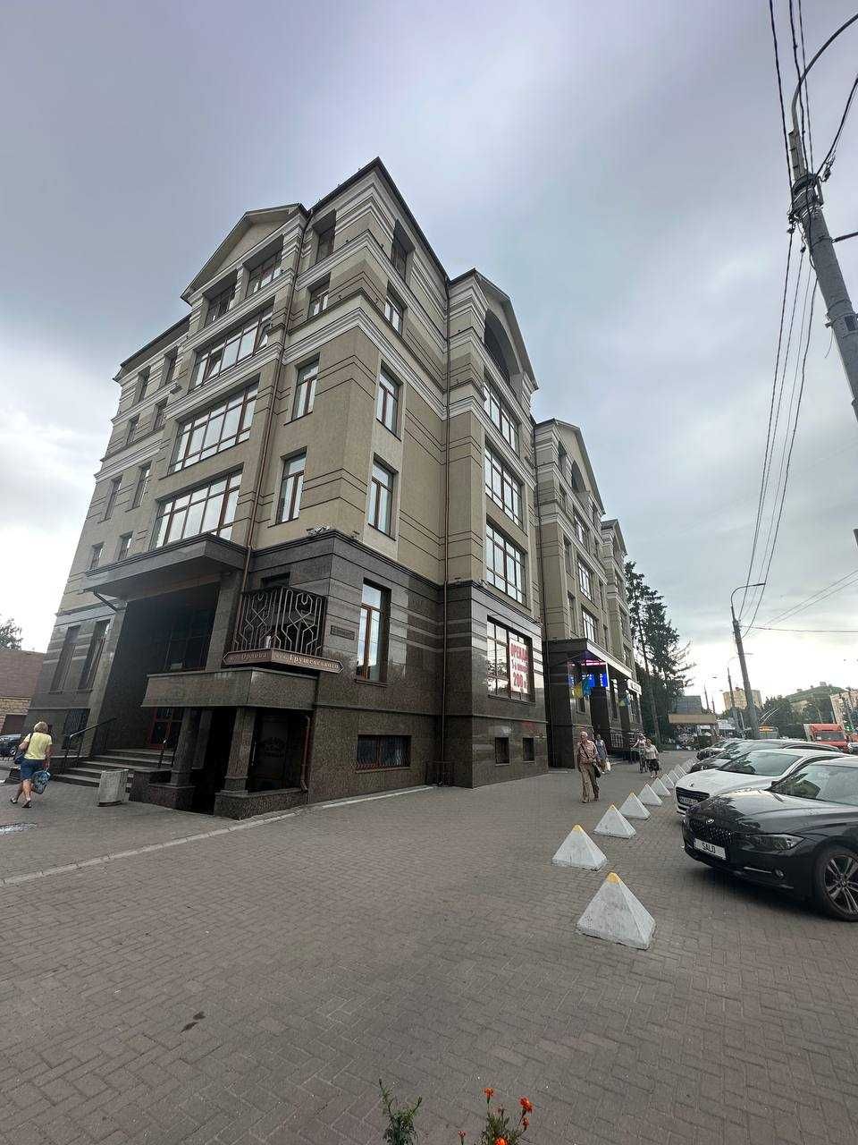 12 Школа 200м2 ТОП-Локація Трафік Здам приміщення біля ЗУПИНКИ