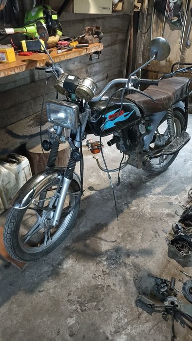 Продам Альфу без мотора 49,9кб терміново