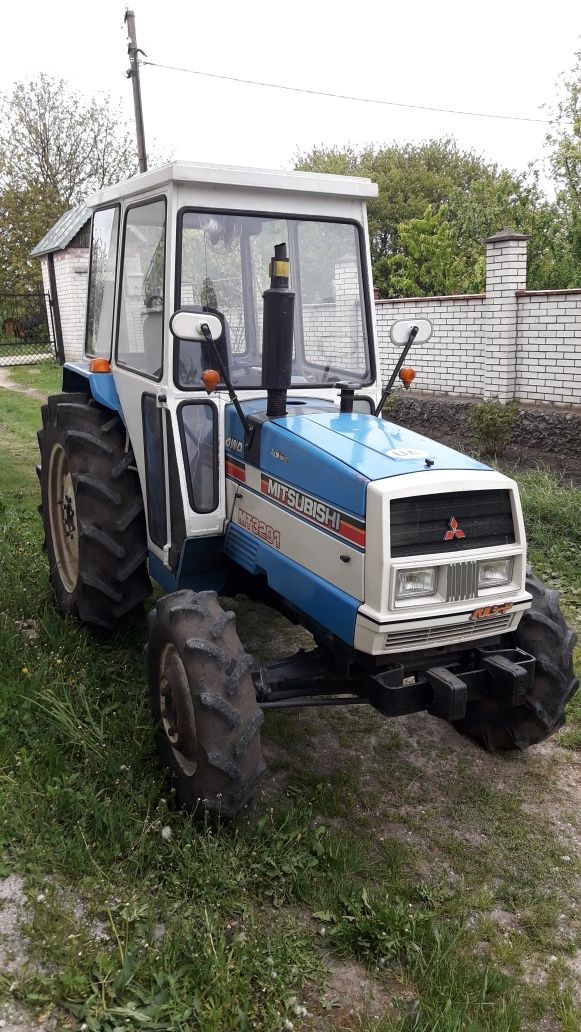 Mitshubishi MT 3201 4x4 2000 рік + грунтофреза 1701