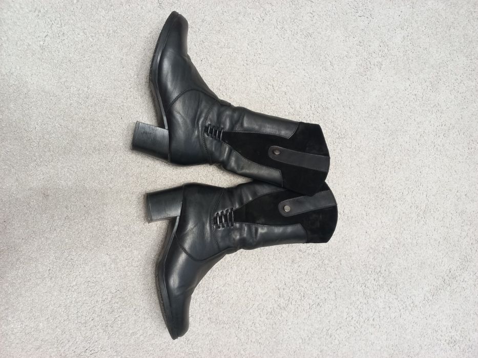 Зимові жіночі чоботи