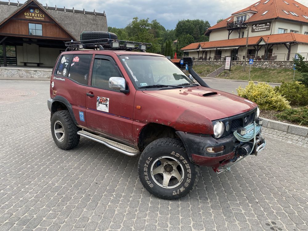 Ford maverick Nissan Terrano 2 offroad 2.7tdi