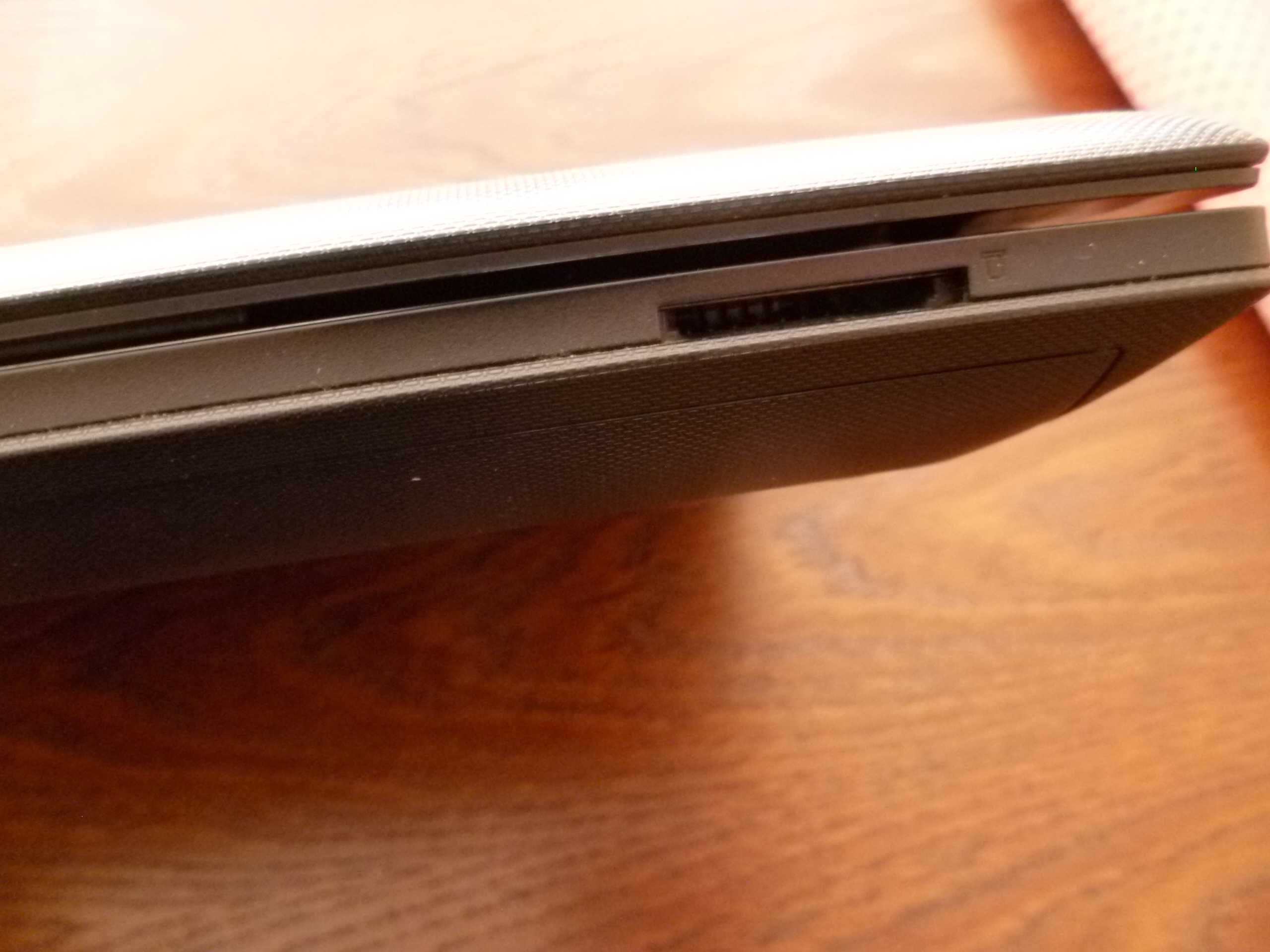 Lenovo Essential G500H 15,6" Intel® Core™ i3-3110 - 4GB RAM - 1TB Dysk