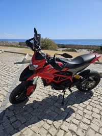 Ducati Hypermotard 821