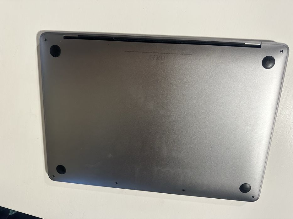 Macbook pro 13 16gb 256gb