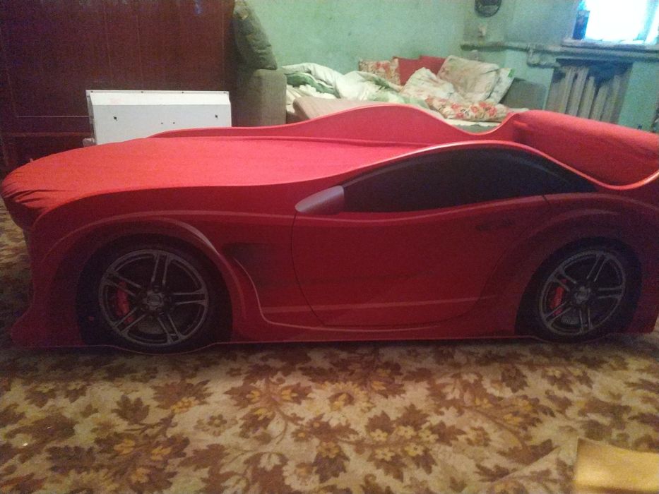 Продам детскую кровать авто