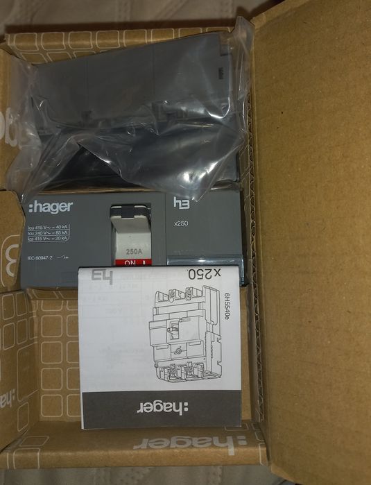 Продам автомат hager 250A