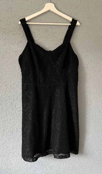 Czarna sukienka koronkowa Yessica C&A Rozmiar 44