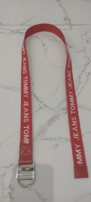 Pasek czerwony Tommy Jeans damski