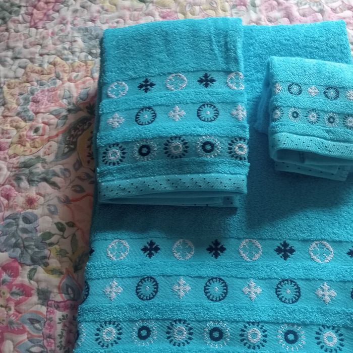 Conjunto de toalhas novas _- Zara Home