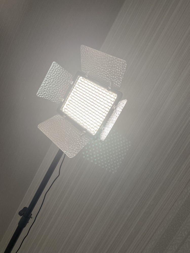 LED освітлювач Yongnuo YN-300 III (3200-5500K)