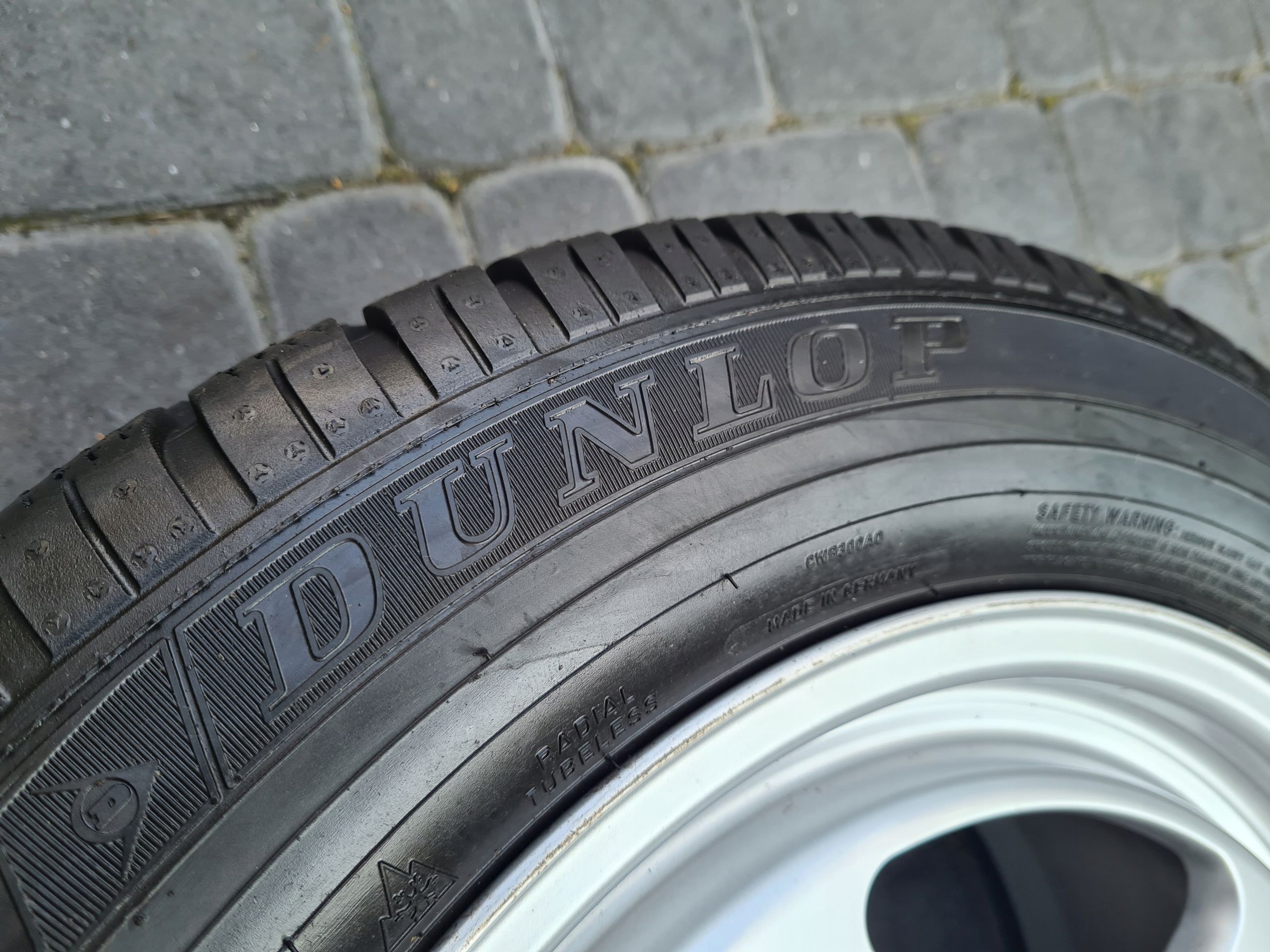 Opony Dunlop SP Winter Sport 3D - 205/60/16