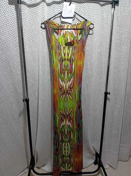 Roupas em bom estado