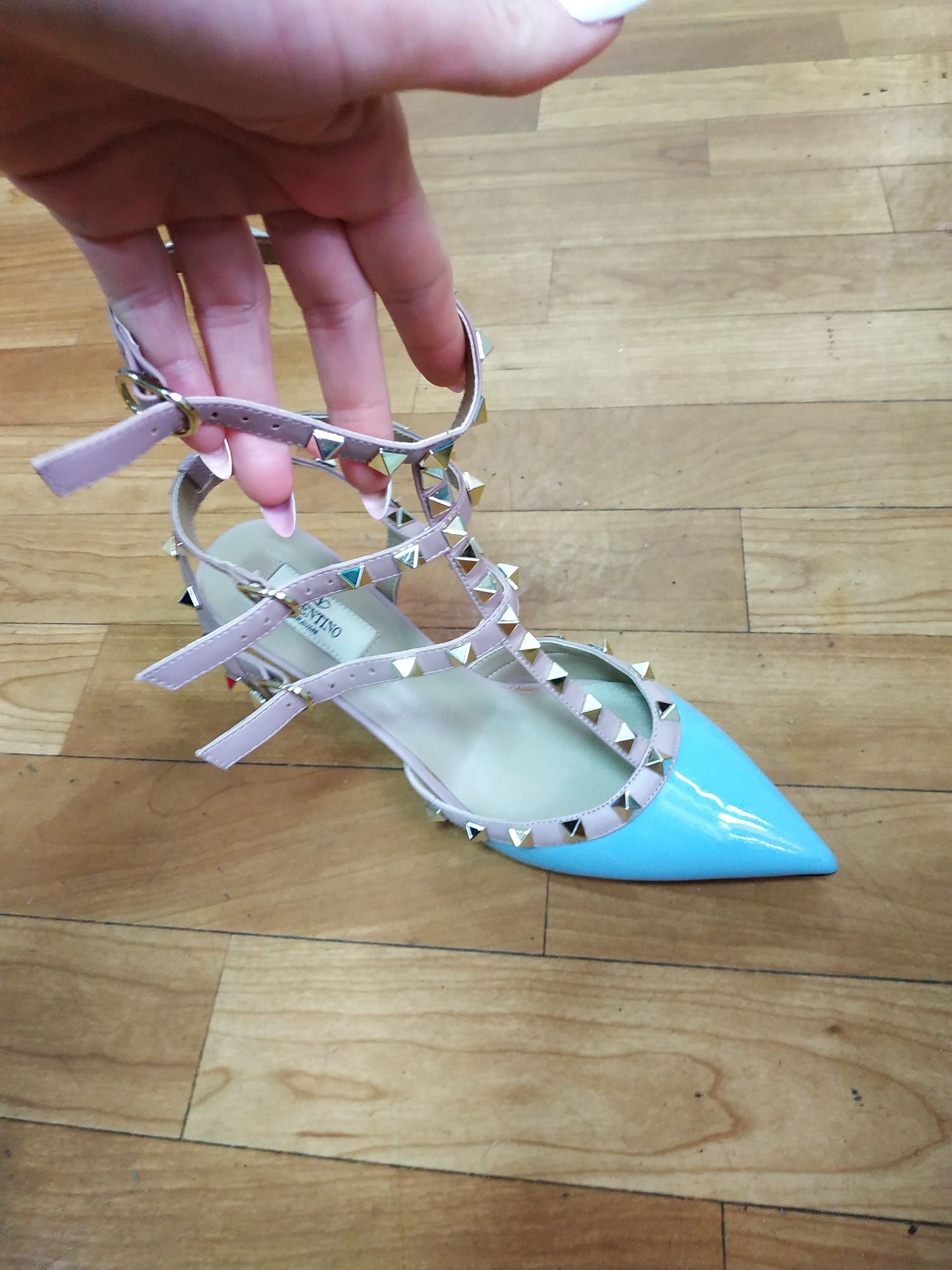 Туфлі жіночі Valentino