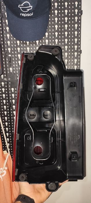 Farolim esquerdo peugeot expert