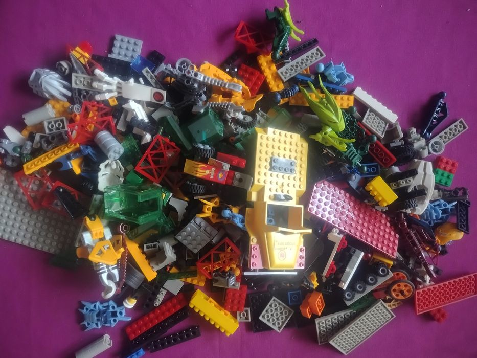 Klocki LEGO i typu LEGO. Na wagę.