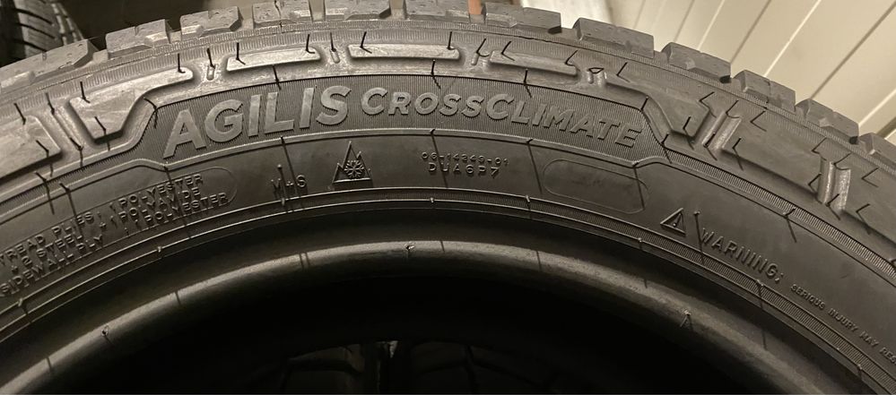 Opony 215/60/17C Michelin Agilis Crossclimate