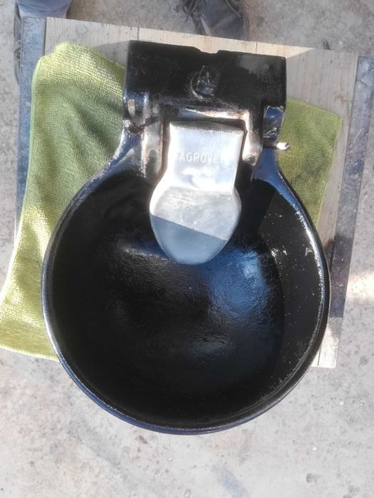 Bebedouro para bovinos ou equideos