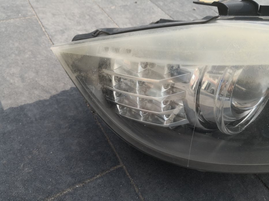 Reflektor prawy BMW e90 e91 lift led xenon lampa prawa Europa