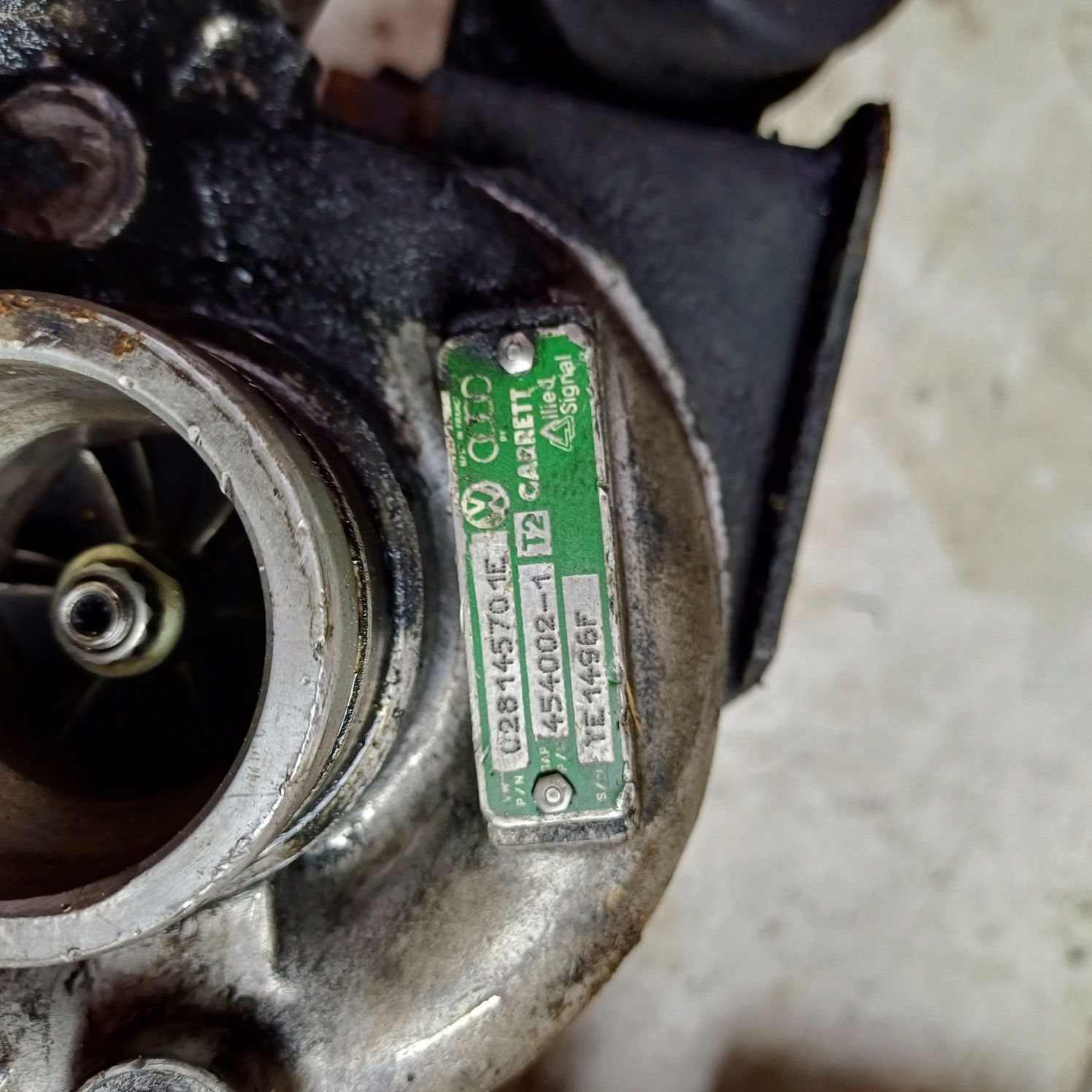 Audi 80 B-4 1.8 TDI турбіна 028145701T 028145701E 028145703D