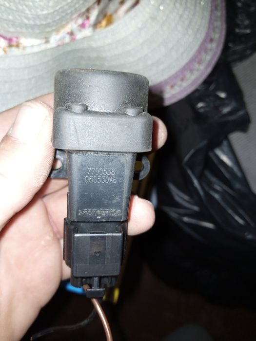 Кнопка аварийного запуска Kangoo, Doblo