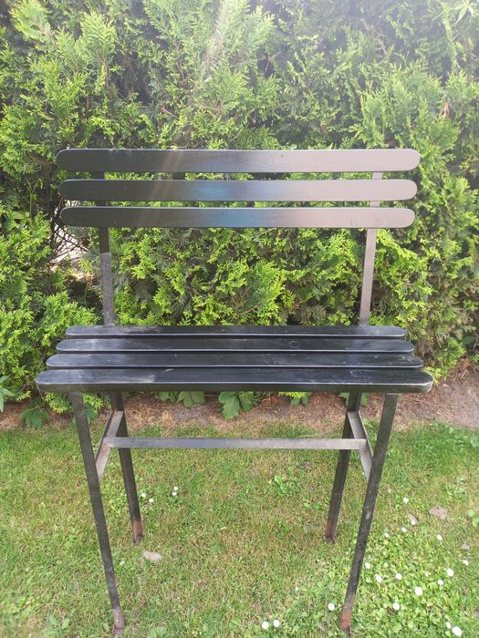 Ławka cmentarna wkopywana