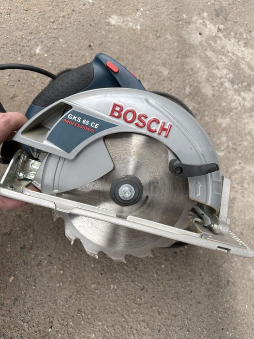 Торцовочная пила Bosch